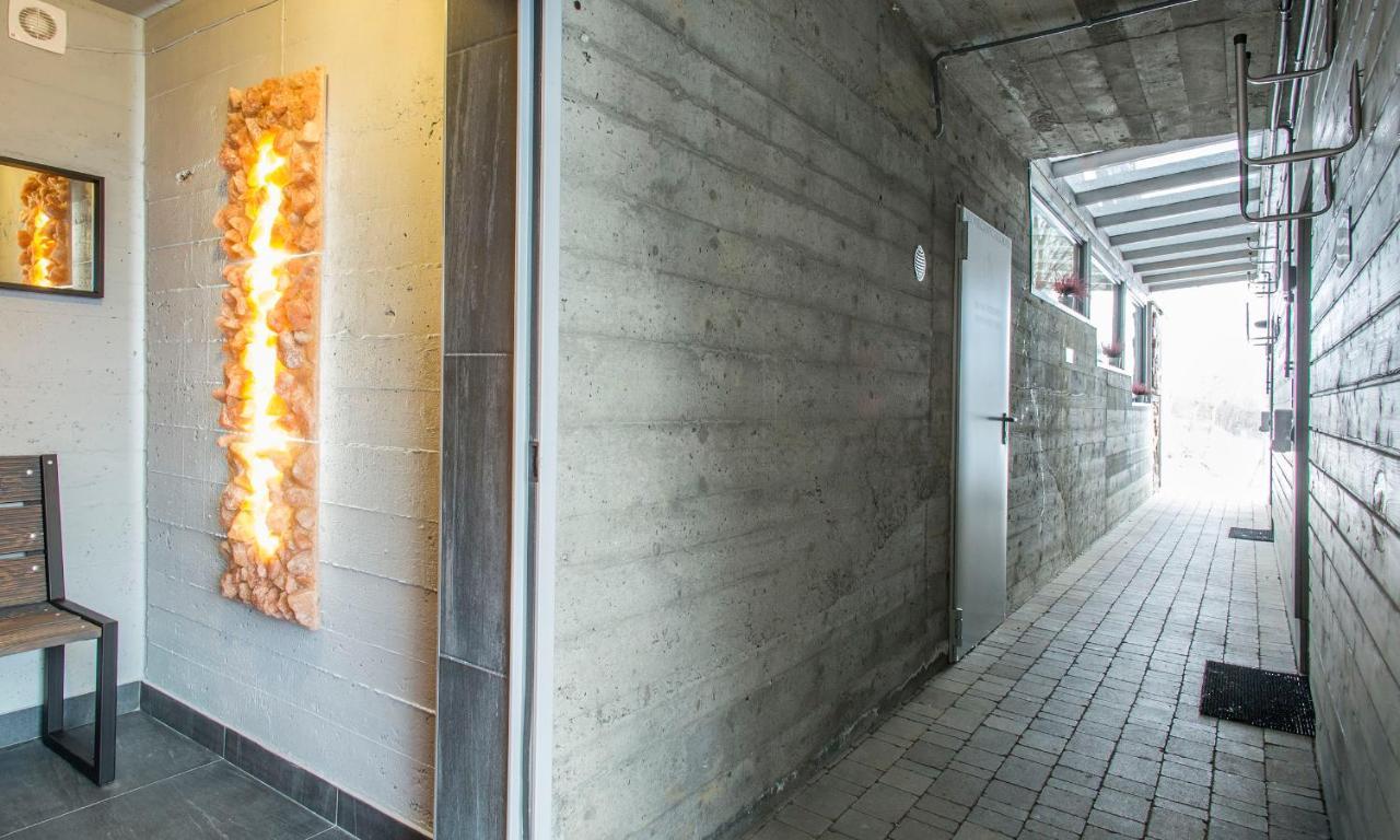Sloneczny Chelm - Apartamenty W Gorach, Prywatna Sauna Jacuzzi Balia W Cenie, Spa, Grill, Stok Narciarski Myslenice, Sciezki Rowerowe, Rzeka Raba, Widok Na Tatry エクステリア 写真
