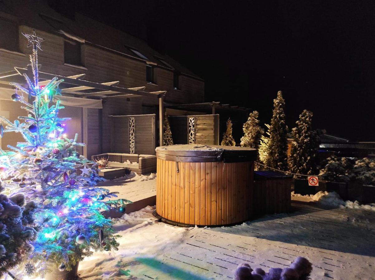 Sloneczny Chelm - Apartamenty W Gorach, Prywatna Sauna Jacuzzi Balia W Cenie, Spa, Grill, Stok Narciarski Myslenice, Sciezki Rowerowe, Rzeka Raba, Widok Na Tatry エクステリア 写真