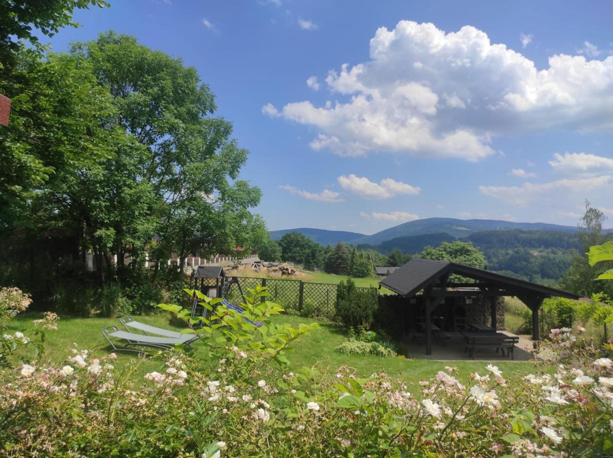 Sloneczny Chelm - Apartamenty W Gorach, Prywatna Sauna Jacuzzi Balia W Cenie, Spa, Grill, Stok Narciarski Myslenice, Sciezki Rowerowe, Rzeka Raba, Widok Na Tatry エクステリア 写真